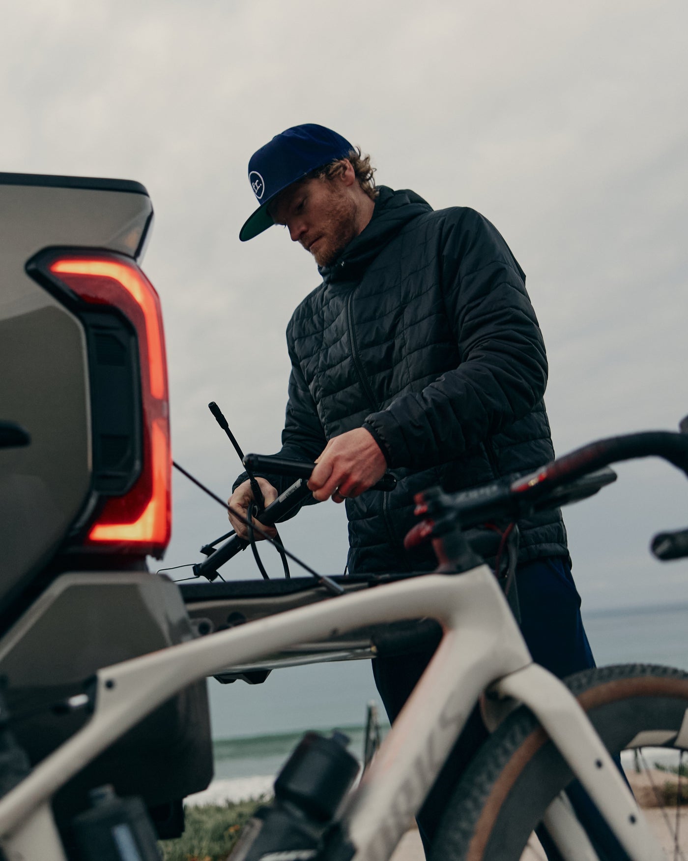 Hemisphere Hooded Jacket - Foreign Rider Co.